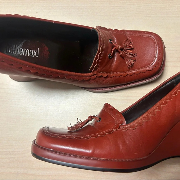To the Max red leather platform loafers size 8 great used condition. Academia - Picture 4 of 12